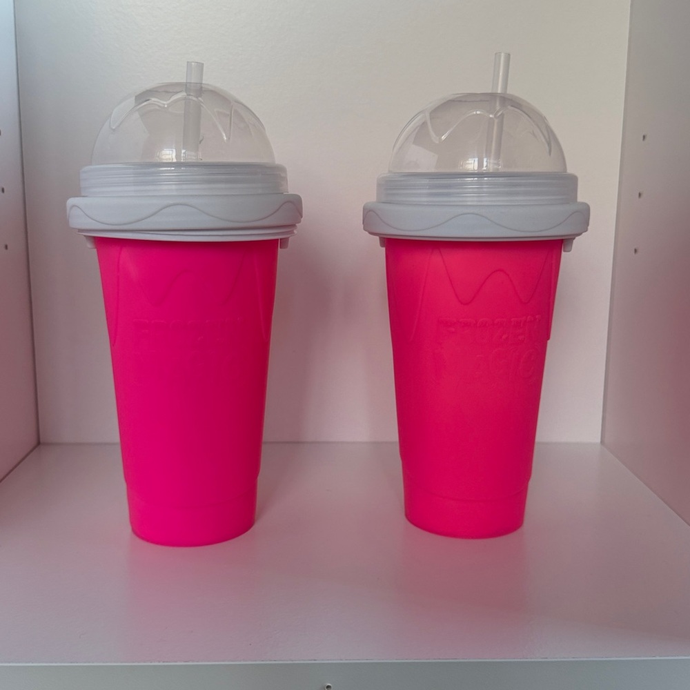 Frozen Magic - Slushy Cup - DIY Icee - Neon Pink - Sno Cone Drink Maker - Summer